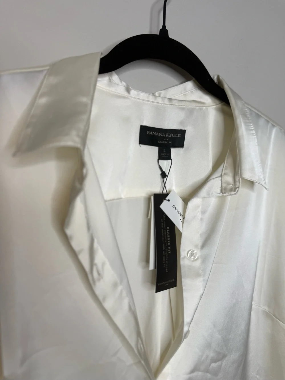 Banana Republic Men's Ivory Satin Button-Up Shirt